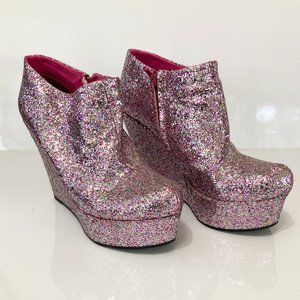 Sz10 Deena & Ozzy Glitter Booties